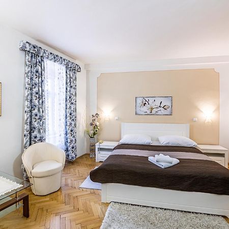 Hotel Trumf Mladá Boleslav Zewnętrze zdjęcie