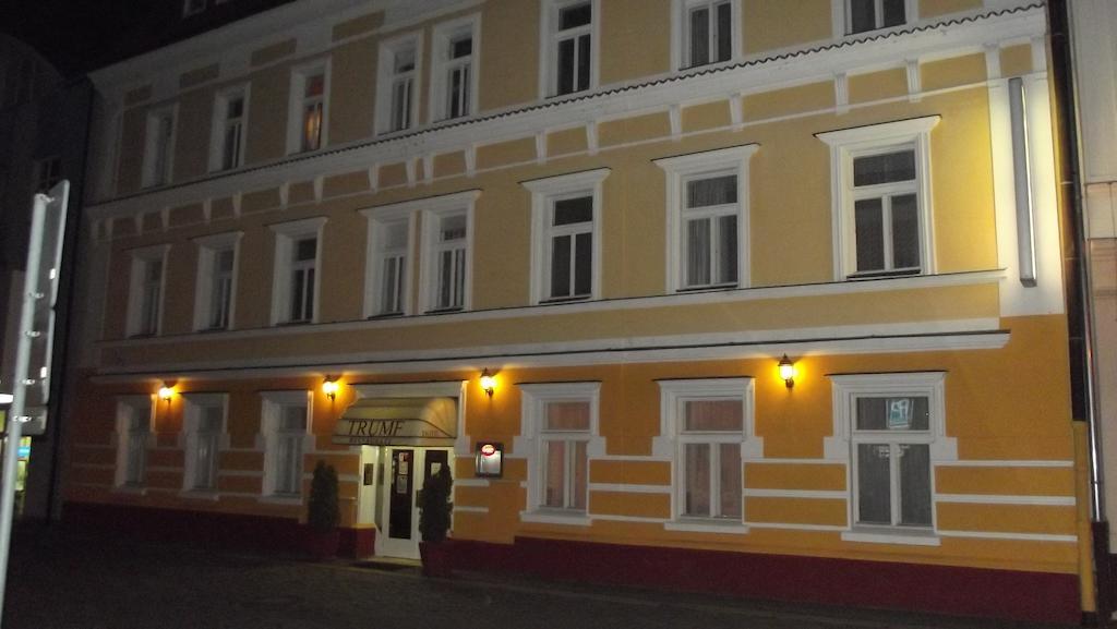 Hotel Trumf Mladá Boleslav Zewnętrze zdjęcie